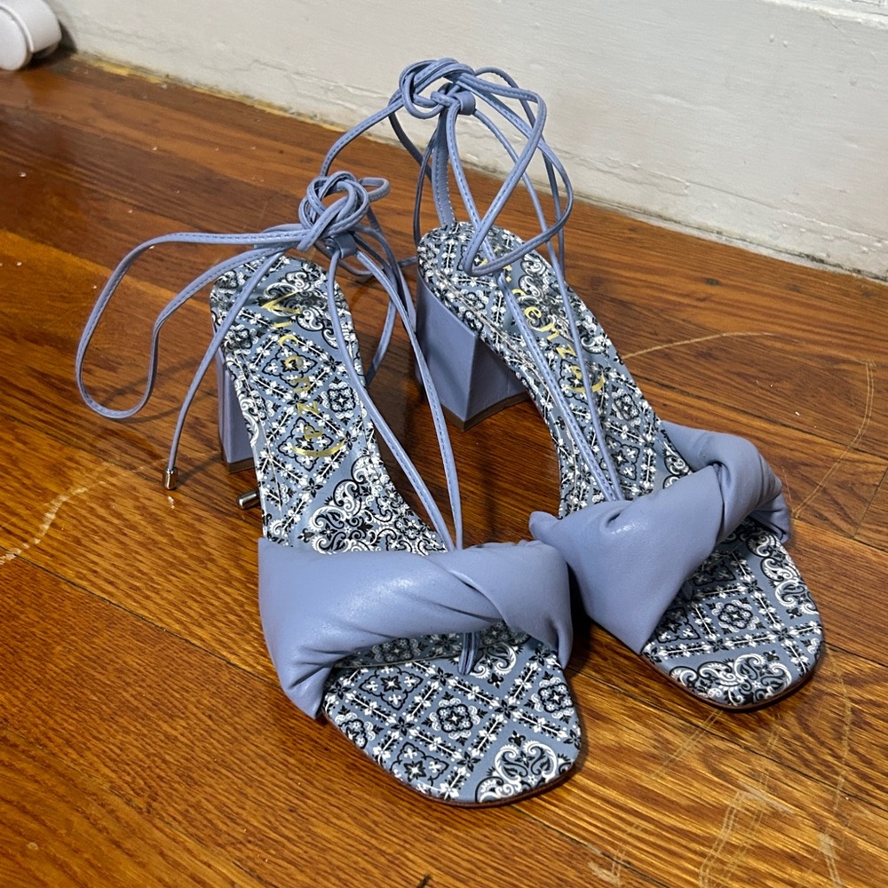 Vincenzo Blue faux leather size 6 Dolly Bandana Heeled sandals European style